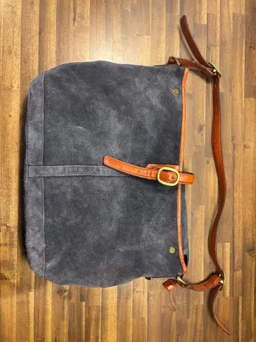 에스페란토 네이비 스웨이드 숄더백