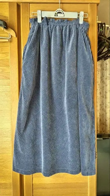 AH 코듀로이 스커트