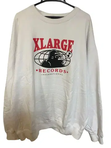 XLARGE RECORDS INTERNATIONAL 로고 맨투맨 화이트
