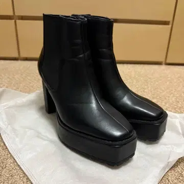 [ 새상품급 ] AZUL by moussy 러기드 밑창 부츠 M 블랙