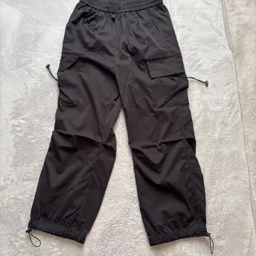 블랙 카고 팬츠 드로우 스트링 포함