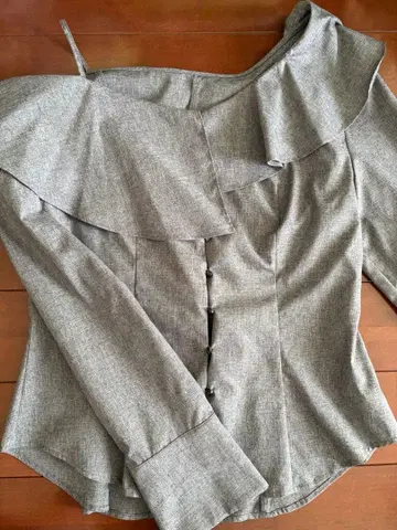 SNIDEL 스나이델 아지메 플레어 블라우스