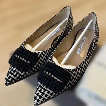 PELLICO 화이트 블랙 하운드 투스 플랫슈즈 37 1/2