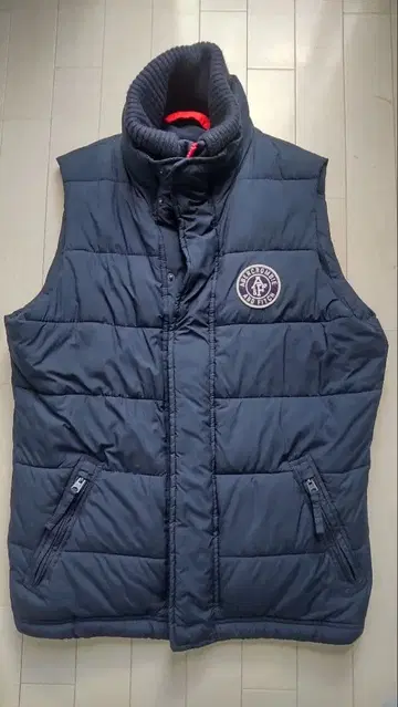 Abercrombie&Fitch 다운 베스트 남성용 M 네이비