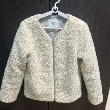 SLOBE IENA 아이보리 보아 자켓 노카라