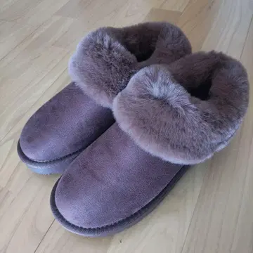 GU 페이크 무스탕 슬리퍼 M 사이즈