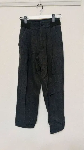 베르사체 데미지 트위드 팬츠