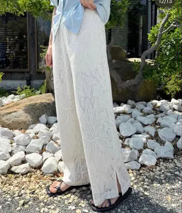 잎 패턴 자수 와이드 팬츠 화이트 REMOON