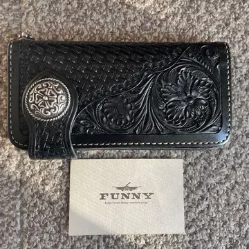 FUNNY 블랙 가죽 장지갑