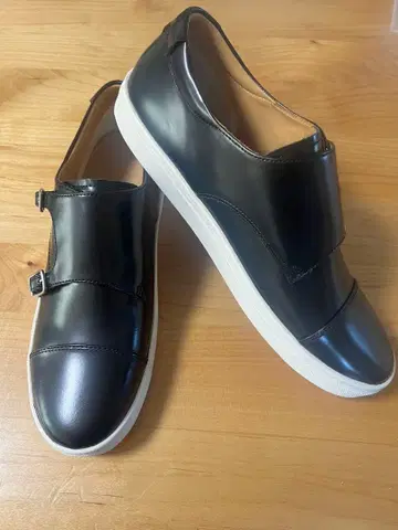 REGAL 블랙 스니커즈