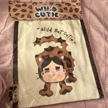 CRYBABY Wild but Cutie 숄더백 POP MART
