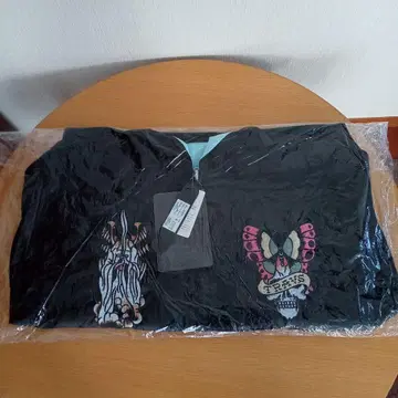 Ed Hardy x TRAVS 리버서블 스카잔