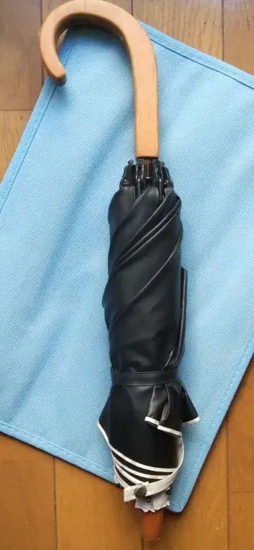 선배리어100 이단접이 격자 모카 양산