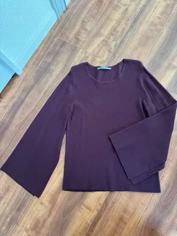 보쉬B ability 버건디 긴팔 니트 거의 미사용