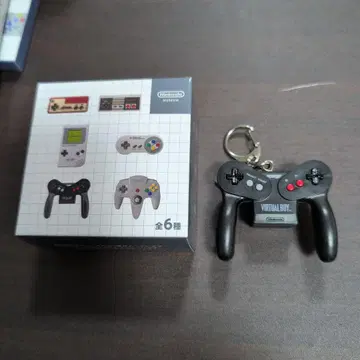 [ 닌텐도 뮤지엄 한정판 ] 버추얼 보이 키링