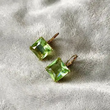 스와로브스키 Millenia 드롭 귀걸이