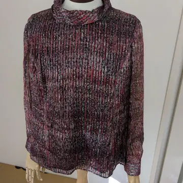 터틀넥 긴팔 셔츠 빨검 스트라이프