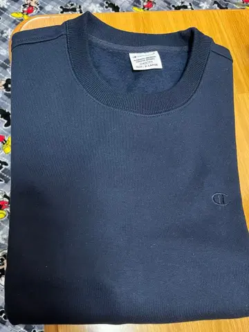 Champion 네이비 크루넥 트레이닝복 [미사용 새상품]