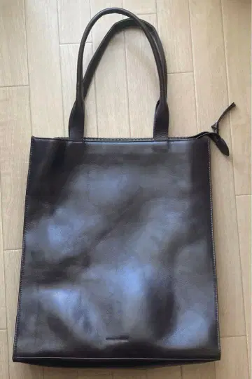 Royal Republiq 세로형 다크 브라운 토트백 가죽 비즈니스