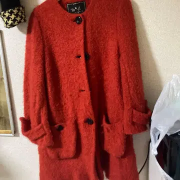 TO b. 오렌지 롱 코트