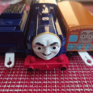 단종 레어 프라레일 토마스 로렌초 베페