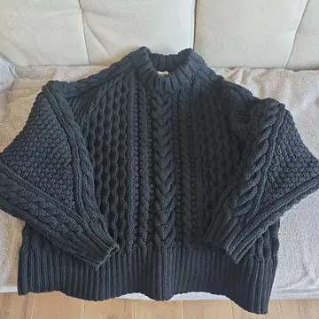 [ 새상품급 ] BEARDSLEY 케이블 니트