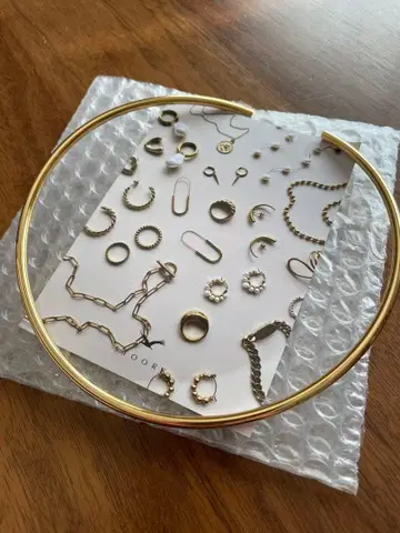 STOORK 메탈 커브 초커 골드