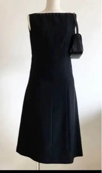 새상품급 INDIVI 블랙 드레스 사이즈 38