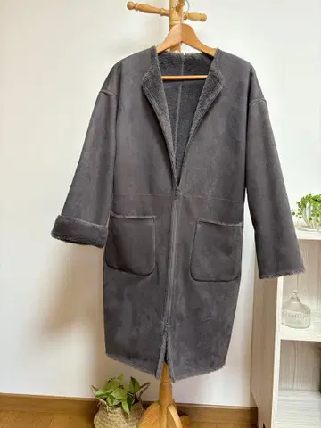 스웨이드풍 & 퍼 리버서블 코트 그레이