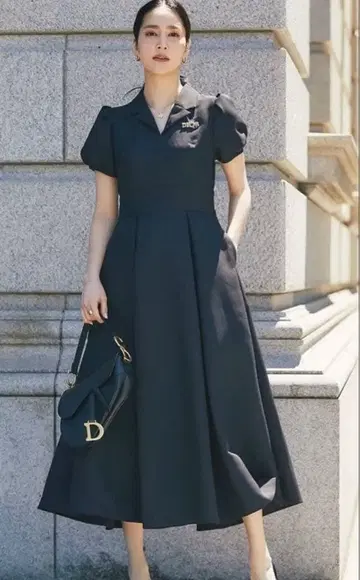 SEVEN TEN 오픈 넥 클래식 원피스