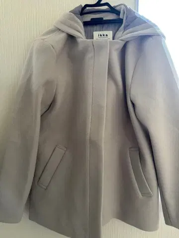 ikka 후드 부착 라이트 그레이 코트