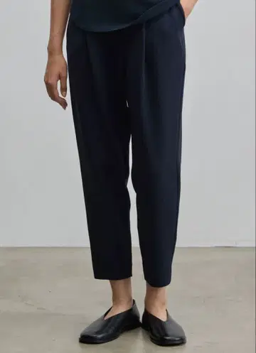 소주 SOEJU 턱 팬츠 블랙 M 미사용 새상품