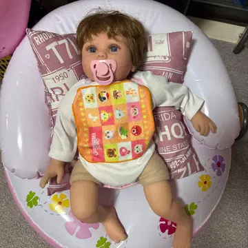 리얼 아기 인형