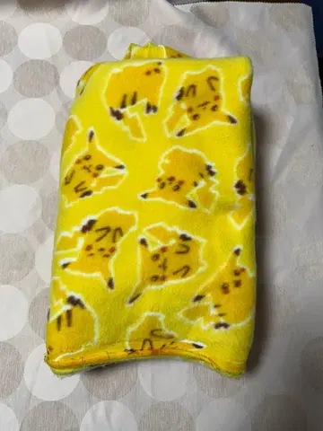 피카츄 플리스 원단 약 155cm 폭 150cm