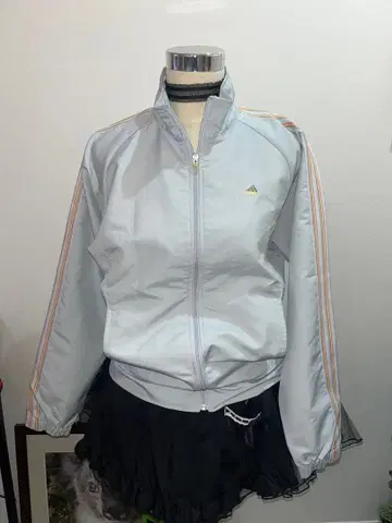 adidas 라이트 그레이 자켓 스포츠 웨어 자켓