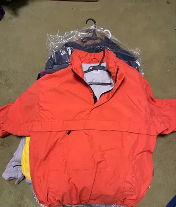 오렌지 나일론 풀오버 자켓