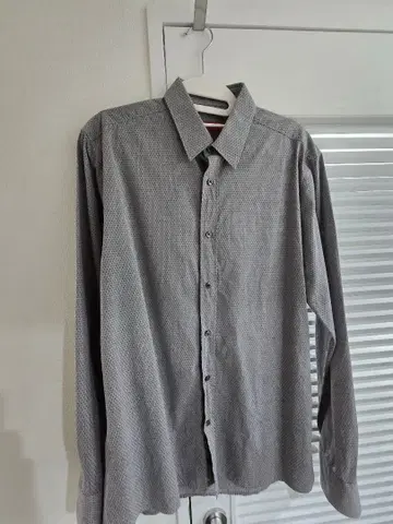 HUGO BOSS 슬림핏 도트 무늬 긴팔 셔츠