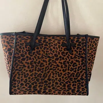 지아니카리니 멀티 토트백 레오파드 표범 무늬 레오파드 무늬 대용량