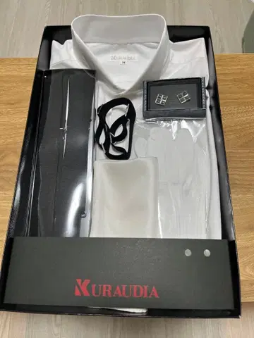 [ 새상품급 ] KURAUDIA 포멀 셔츠 M 사이즈