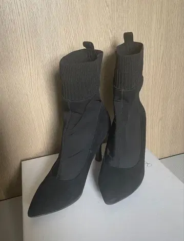Daniella & GEMMA 스트레치 부츠 36 사이즈
