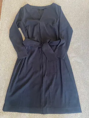 로페피크닉 원피스 네이비