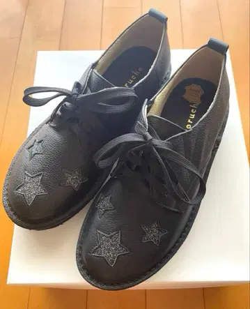 지금은 박스 포함! 돌체 소가죽 별 스타 블랙 신발