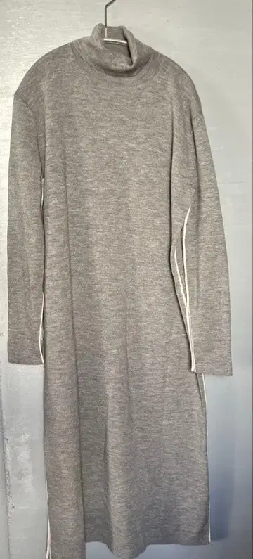 베이지 BEIGE 니트 원피스