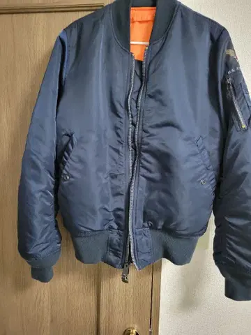 네이비 MA-1 플라이트 자켓