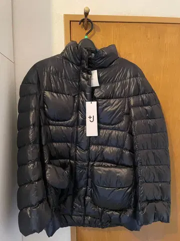 UNIQLO J 울트라 라이트 다운 자켓 블랙 S 사이즈 미사용품