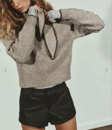 ZARA 이번 시즌 신상 타이 넥 대비 트리밍 니트 M