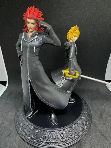 킹덤하츠 록서스 엑셀 피규어