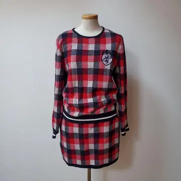 어드미럴 체크 무늬 스웨터와 스커트 2세트