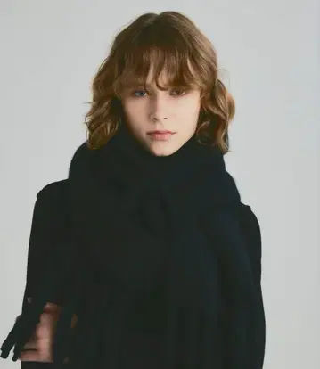 미사용 새상품 NOISE MAKER 노이즈 메이커 볼륨 프린지 머플러