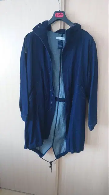 와시 데님 네이비 후드 부착 후드티